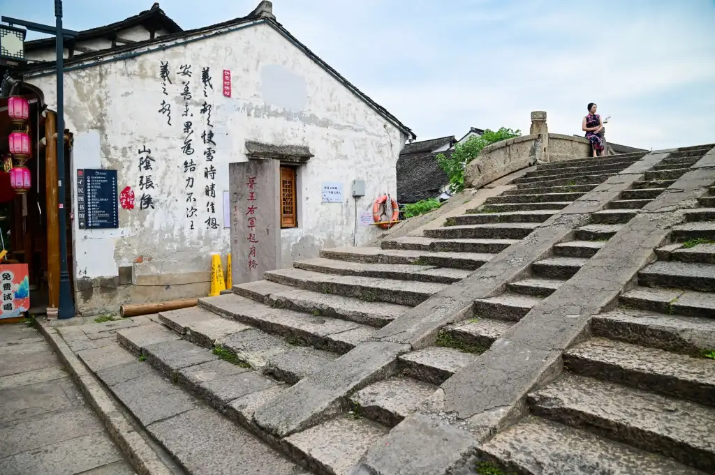 重庆企业庆典舞台搭建全流程与执行细节解析