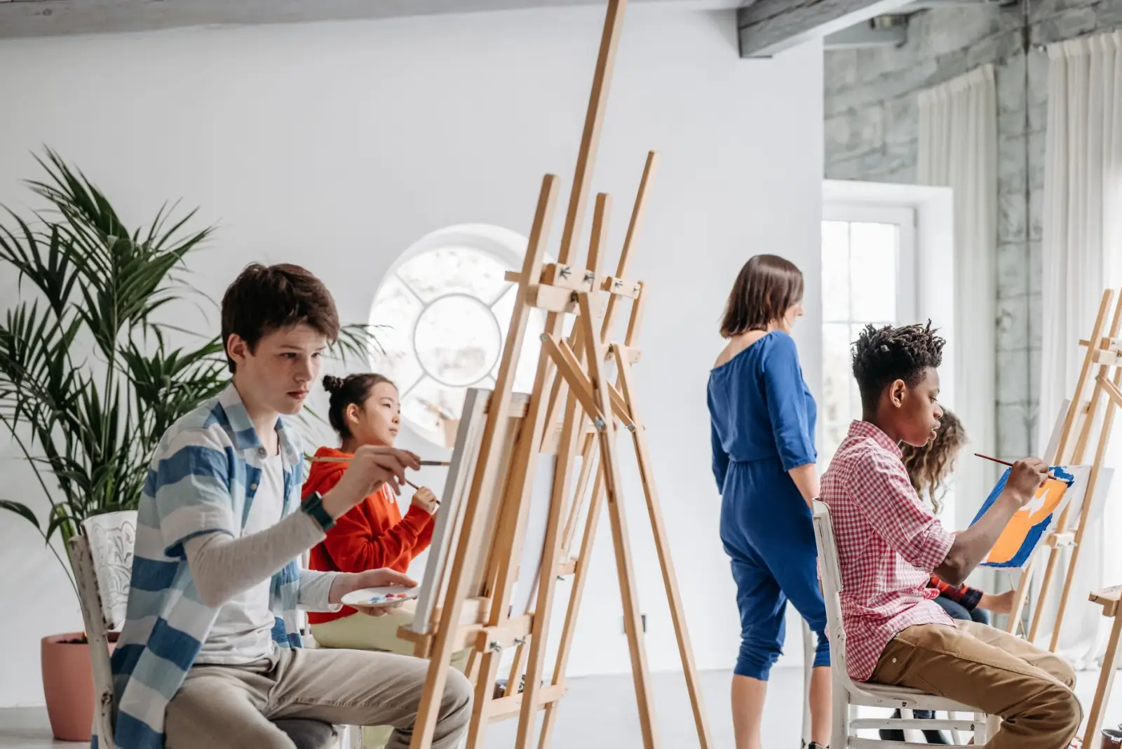 西南地区展览展示项目中的舞台搭建技术要点与实施规范