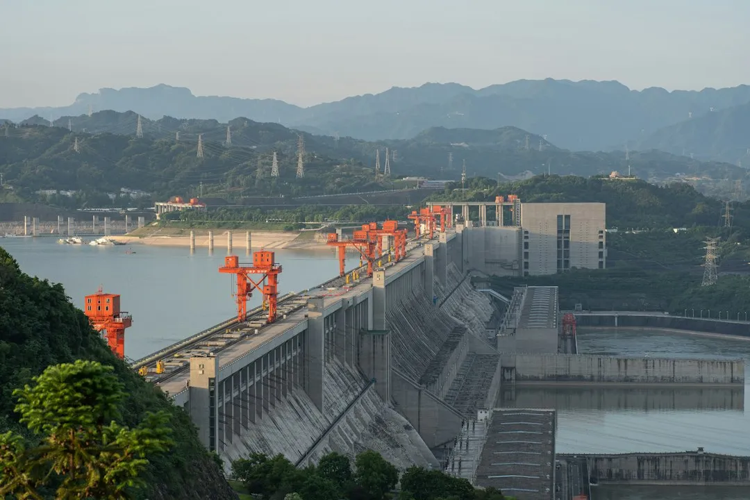 重庆企业年会活动策划新趋势：从创意构思到舞台搭建的全流程解析